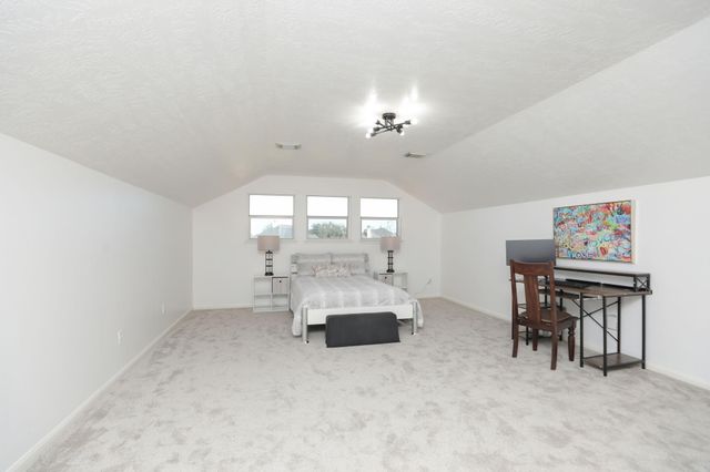 852 Shoal Pointe Lane, League City, TX 77573