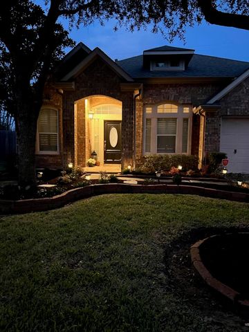 852 Shoal Pointe Lane, League City, TX 77573