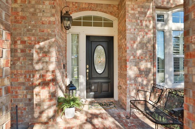 852 Shoal Pointe Lane, League City, TX 77573