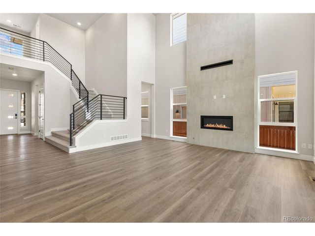 1657 Winter Glow Dr, Windsor, CO 80550