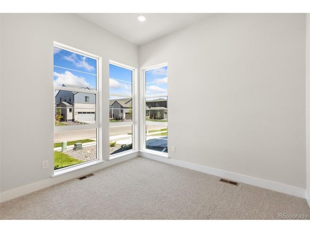 1657 Winter Glow Dr, Windsor, CO 80550