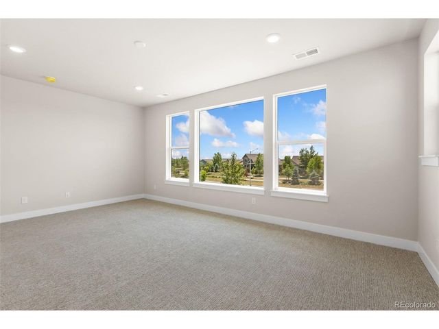1657 Winter Glow Dr, Windsor, CO 80550