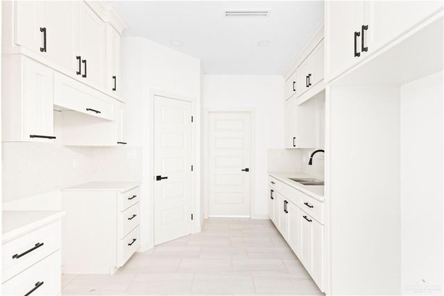 6801 S Azul Lane, Pharr, TX 78577