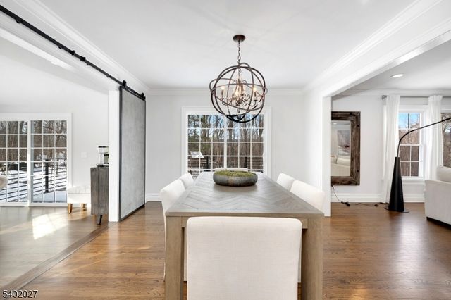 26 Robin Glen Rd, Watchung Boro, NJ 07069