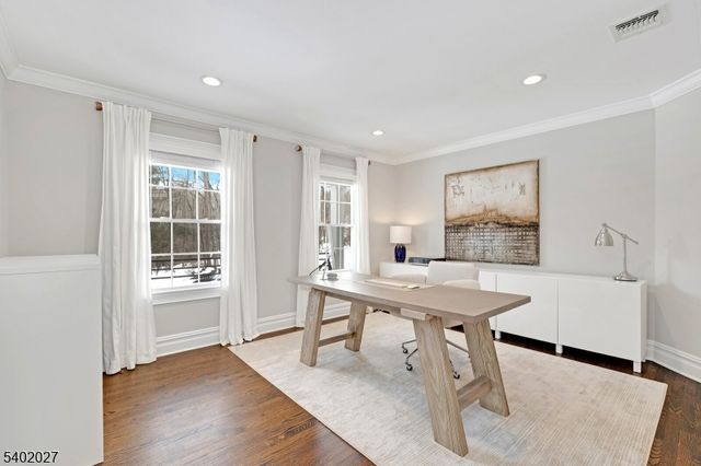 26 Robin Glen Rd, Watchung Boro, NJ 07069