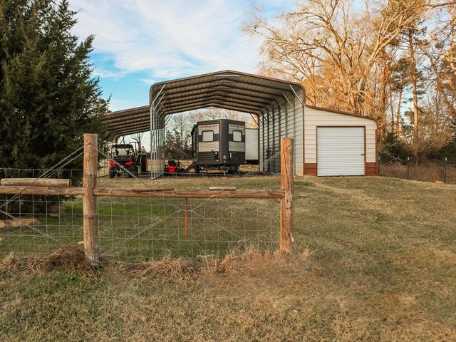 5970 Lemon Road, Gilmer, TX 75644