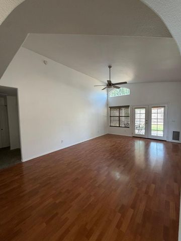 2322 E Willow Wick Road, Gilbert, AZ 85296