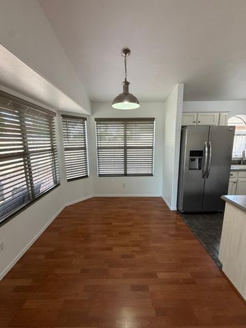 2322 E Willow Wick Road, Gilbert, AZ 85296