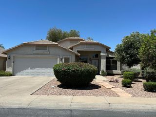 2322 E Willow Wick Road, Gilbert, AZ 85296