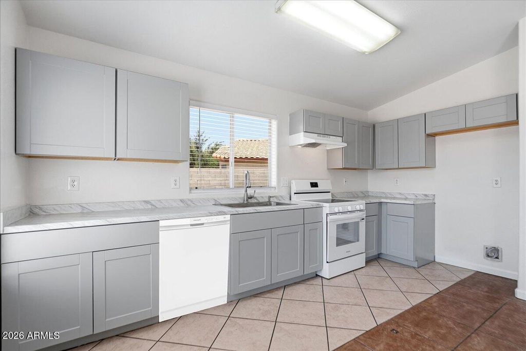 Image 12 of property listing at 4545 N 67th Avenue Unit 1191, Phoenix, AZ 85033