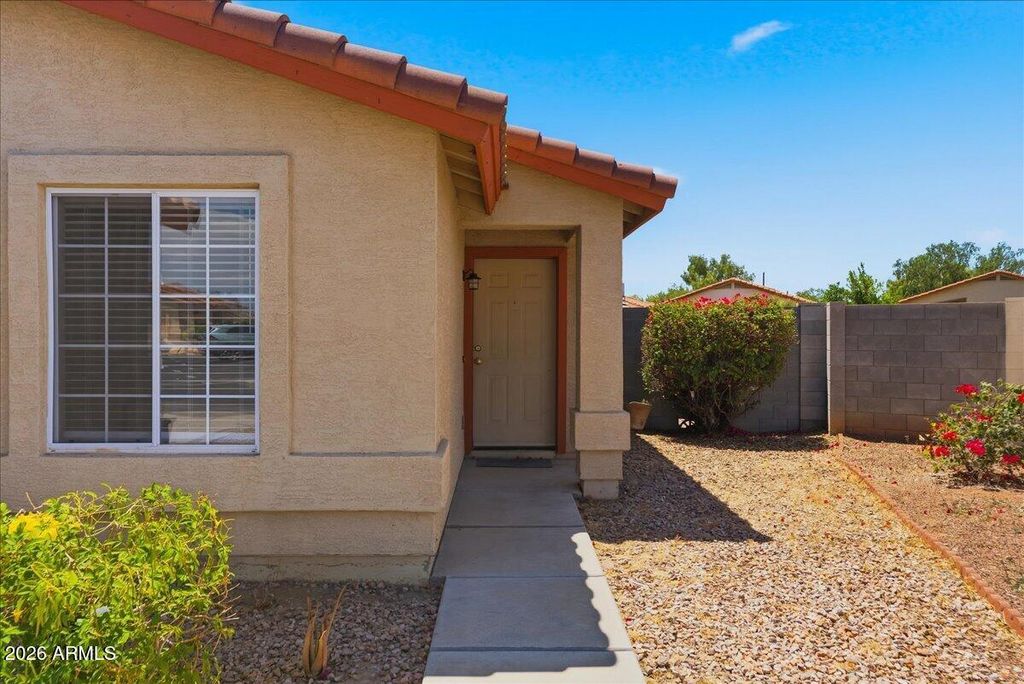 Image 2 of property listing at 4545 N 67th Avenue Unit 1191, Phoenix, AZ 85033