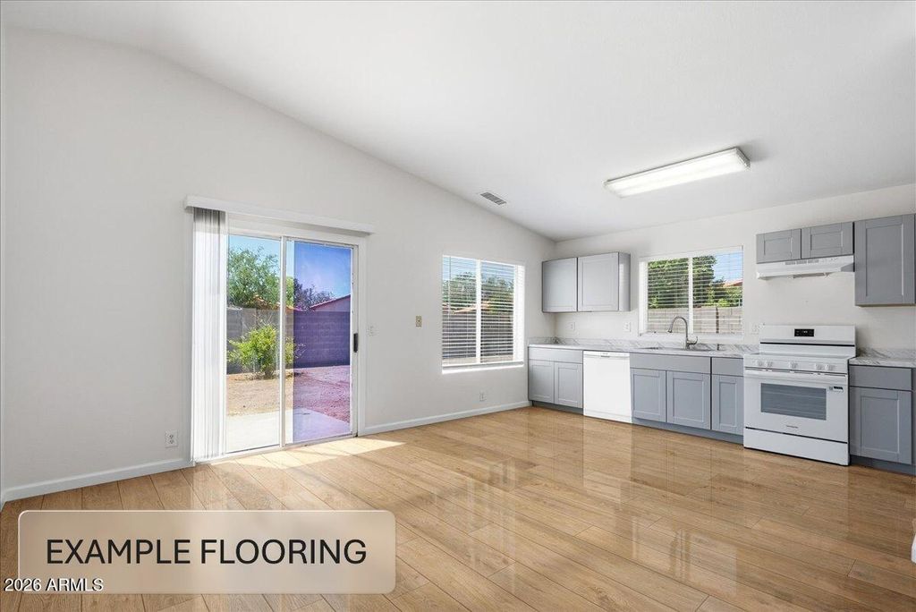 Image 9 of property listing at 4545 N 67th Avenue Unit 1191, Phoenix, AZ 85033