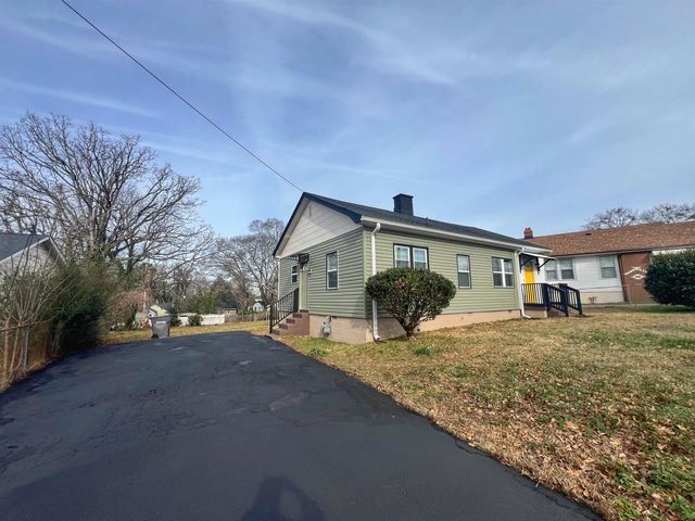 208 B Collins Avenue, Spartanburg, SC 29306