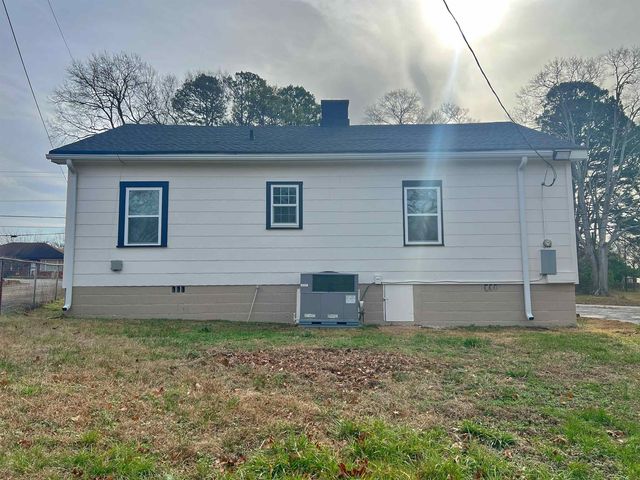 208 B Collins Avenue, Spartanburg, SC 29306