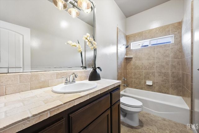 3113 Julesburg Street, Bakersfield, CA 93311
