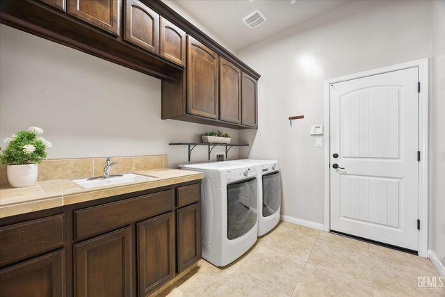 3113 Julesburg Street, Bakersfield, CA 93311
