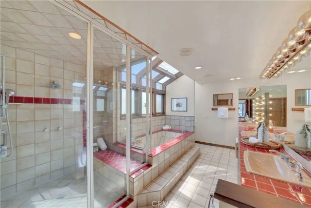 3708 Channel Place, Newport Beach, CA 92663