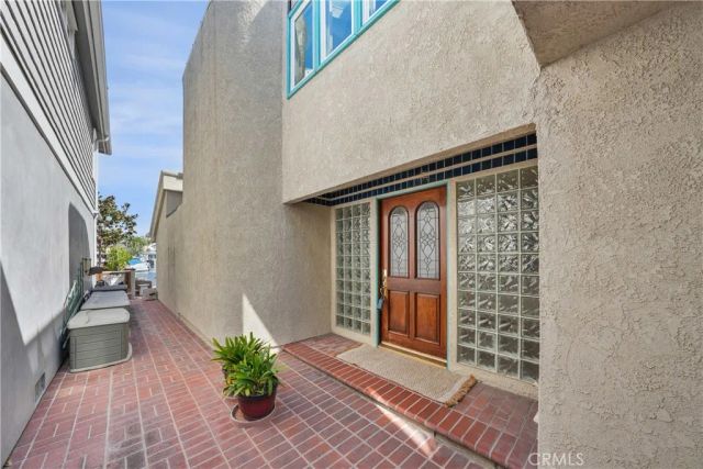 3708 Channel Place, Newport Beach, CA 92663