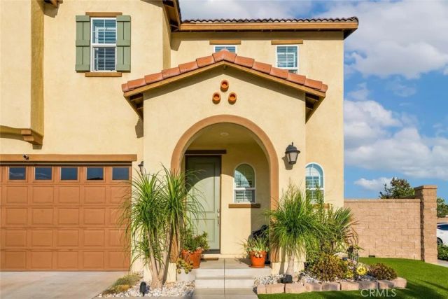 6389 Bluestone Way, Fontana, CA 92336
