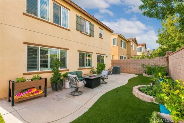 6389 Bluestone Way, Fontana, CA 92336