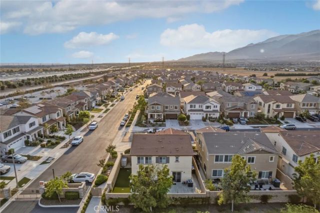 6389 Bluestone Way, Fontana, CA 92336