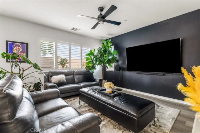 6389 Bluestone Way, Fontana, CA 92336