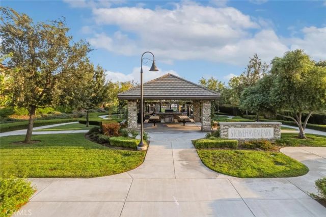 6389 Bluestone Way, Fontana, CA 92336