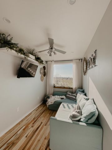 5589 W Farm Road 104, Springfield, MO 65803