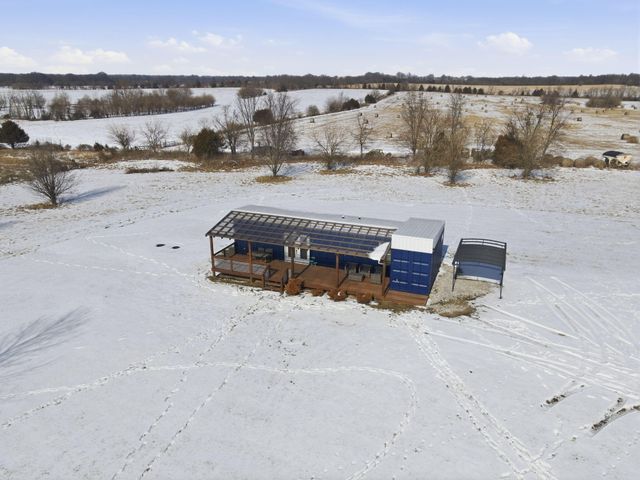 5589 W Farm Road 104, Springfield, MO 65803