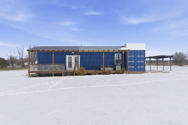 5589 W Farm Road 104, Springfield, MO 65803