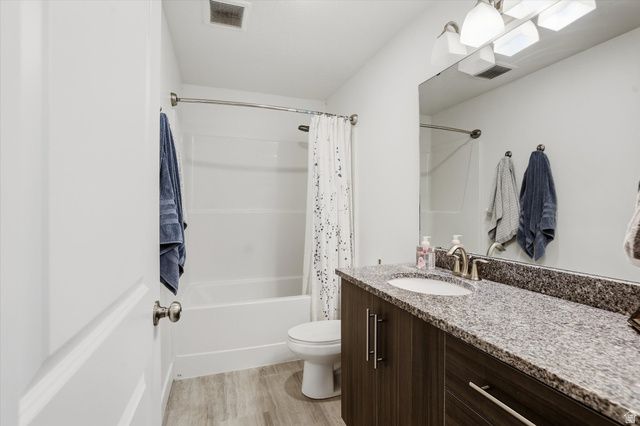 1382 E 340 S, Hyrum, UT 84319