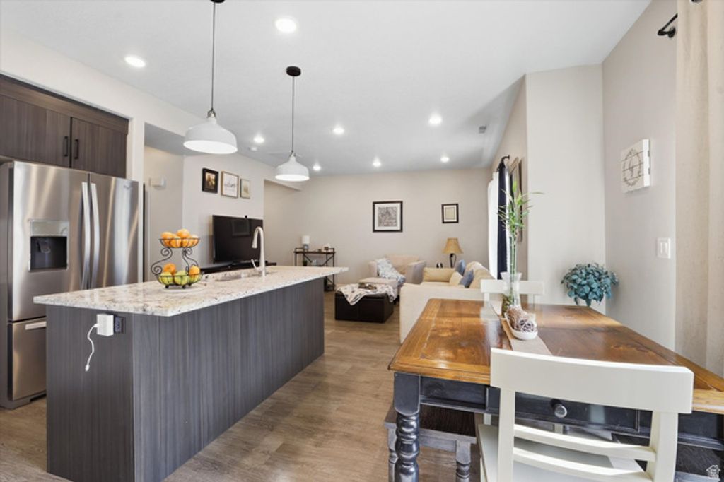 Image 13 of property listing at 1382 E 340 S, Hyrum, UT 84319