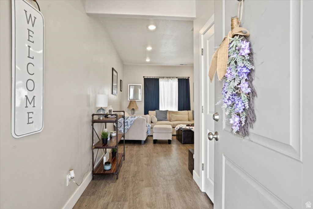 Image 3 of property listing at 1382 E 340 S, Hyrum, UT 84319