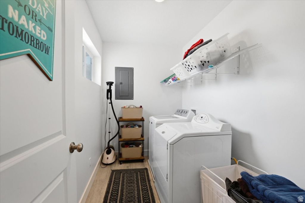 Image 27 of property listing at 1382 E 340 S, Hyrum, UT 84319