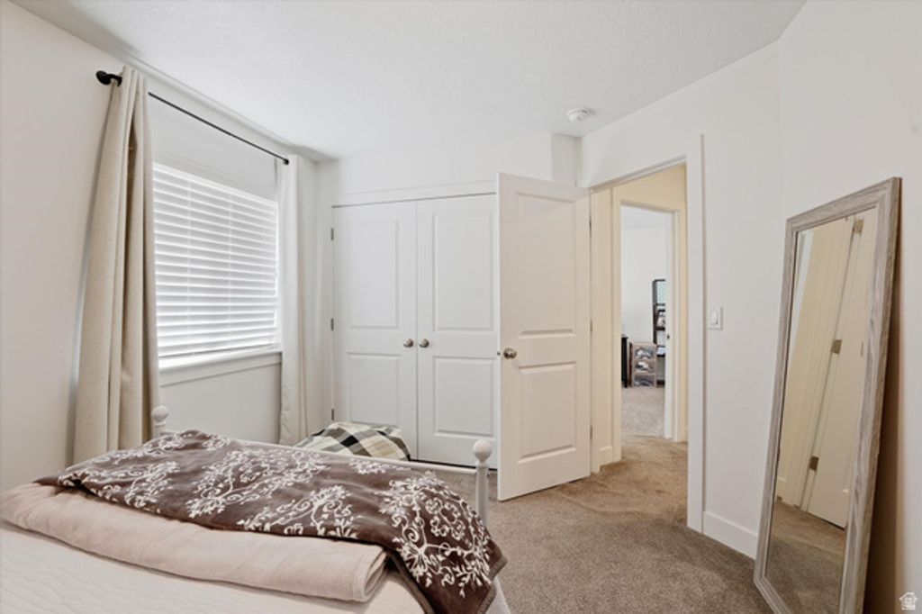Image 34 of property listing at 1382 E 340 S, Hyrum, UT 84319