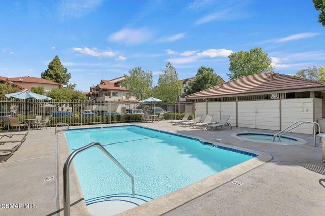 98 Maegan Place 6, Thousand Oaks, CA 91362