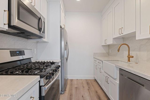 98 Maegan Place 6, Thousand Oaks, CA 91362