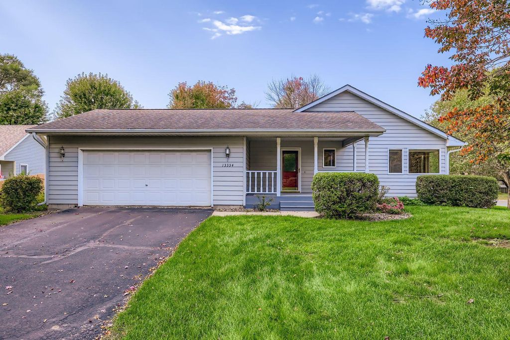 13334 Silverod Court NW, Andover, MN 55304