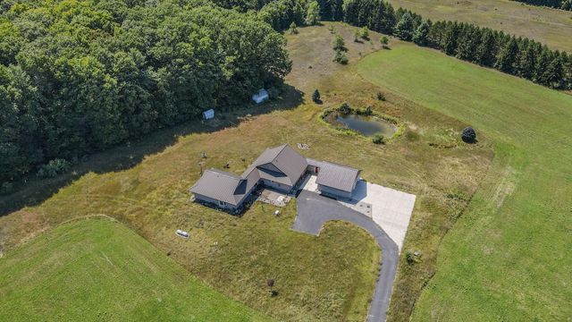 11425 Kerry Road, Brethren, MI 49619