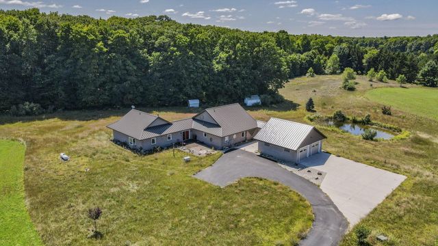 11425 Kerry Road, Brethren, MI 49619