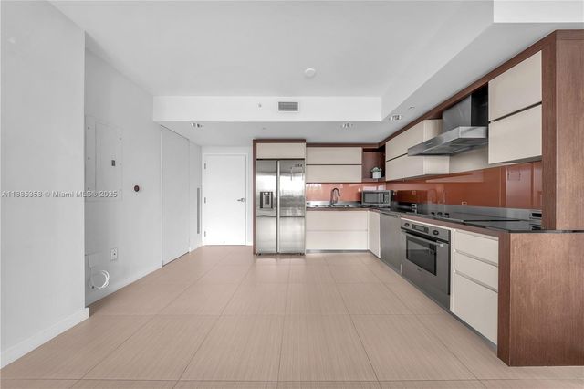 2155 Washington Ct 402, Miami Beach, FL 33139