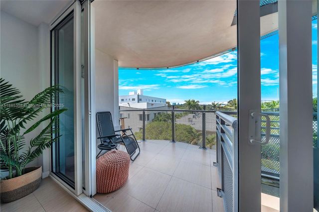 2155 Washington Ct 402, Miami Beach, FL 33139
