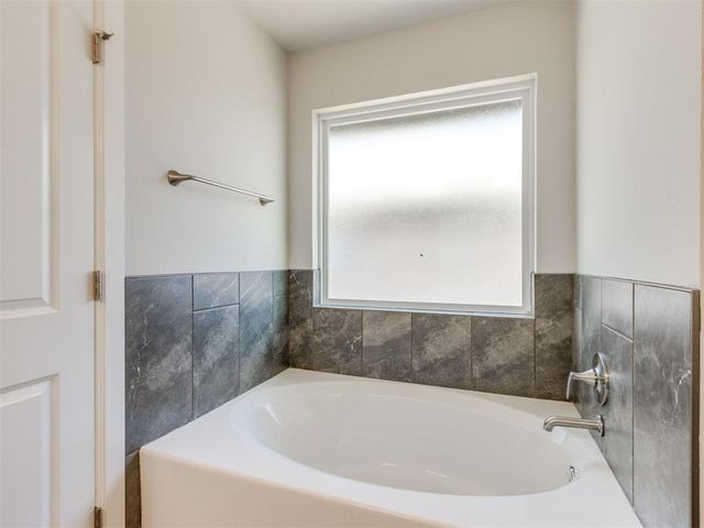 3922 Caraway Lane, Norman, OK 73026