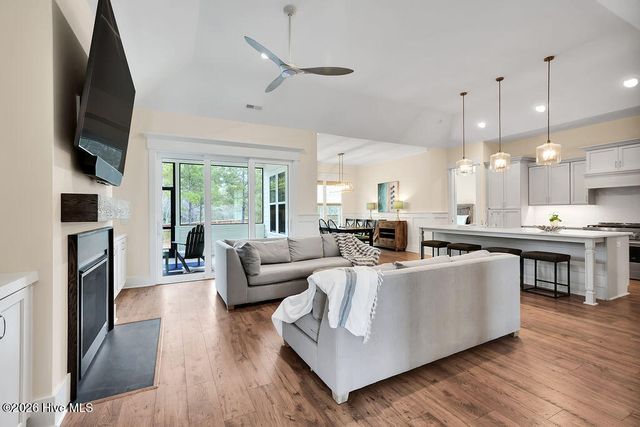 9599 Fallen Pear Lane NE, Leland, NC 28451