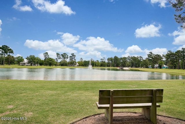 9599 Fallen Pear Lane NE, Leland, NC 28451