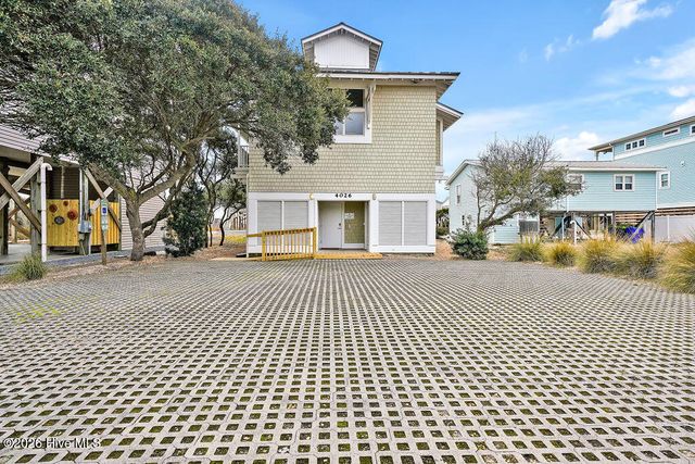 9599 Fallen Pear Lane NE, Leland, NC 28451