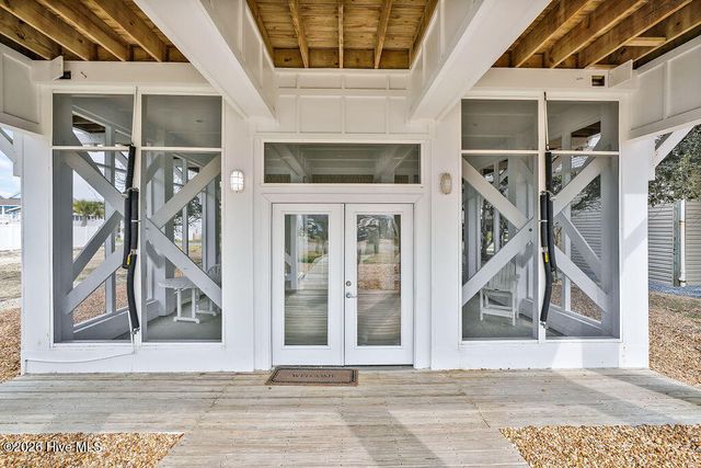 9599 Fallen Pear Lane NE, Leland, NC 28451