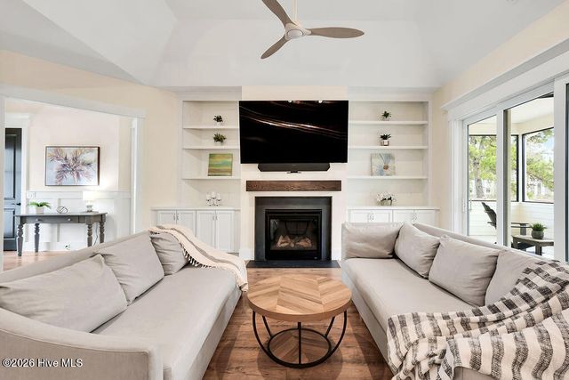 9599 Fallen Pear Lane NE, Leland, NC 28451