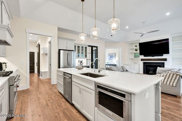 9599 Fallen Pear Lane NE, Leland, NC 28451