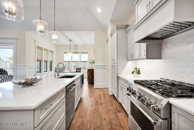 9599 Fallen Pear Lane NE, Leland, NC 28451